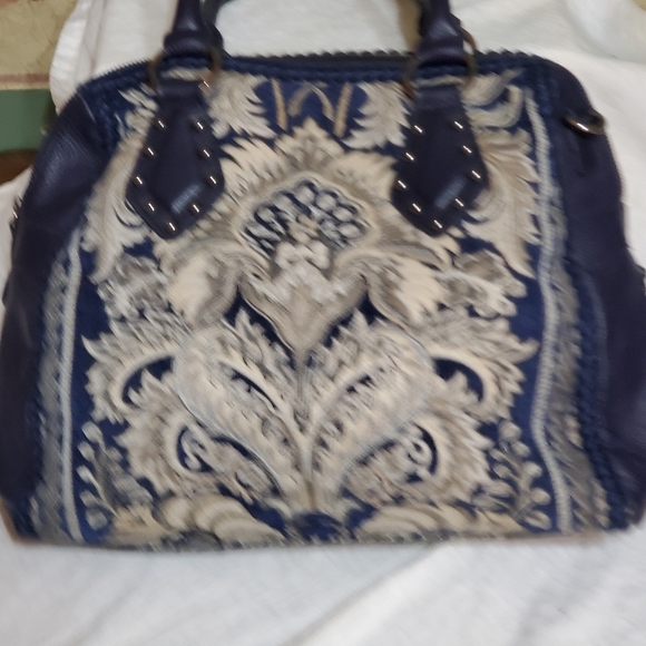 Sharif- Blue/Cream Tapestry Dome Shoulderbag. - Picture 3 of 16